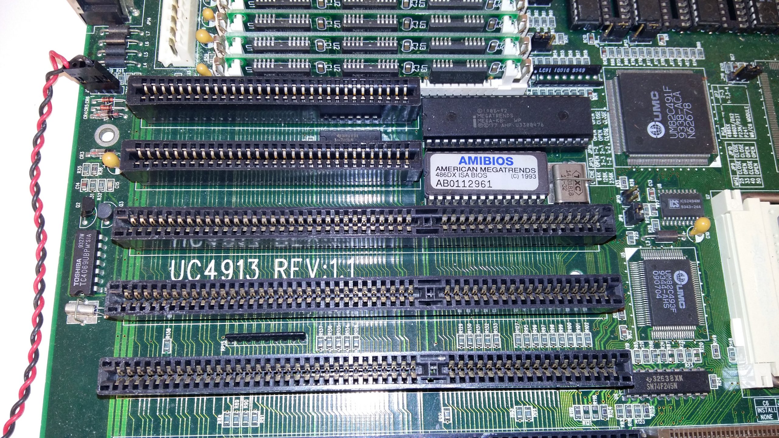 Carte mère vintage ECS UC4913 – Socket 3 (Baby AT, ISA / VLB)