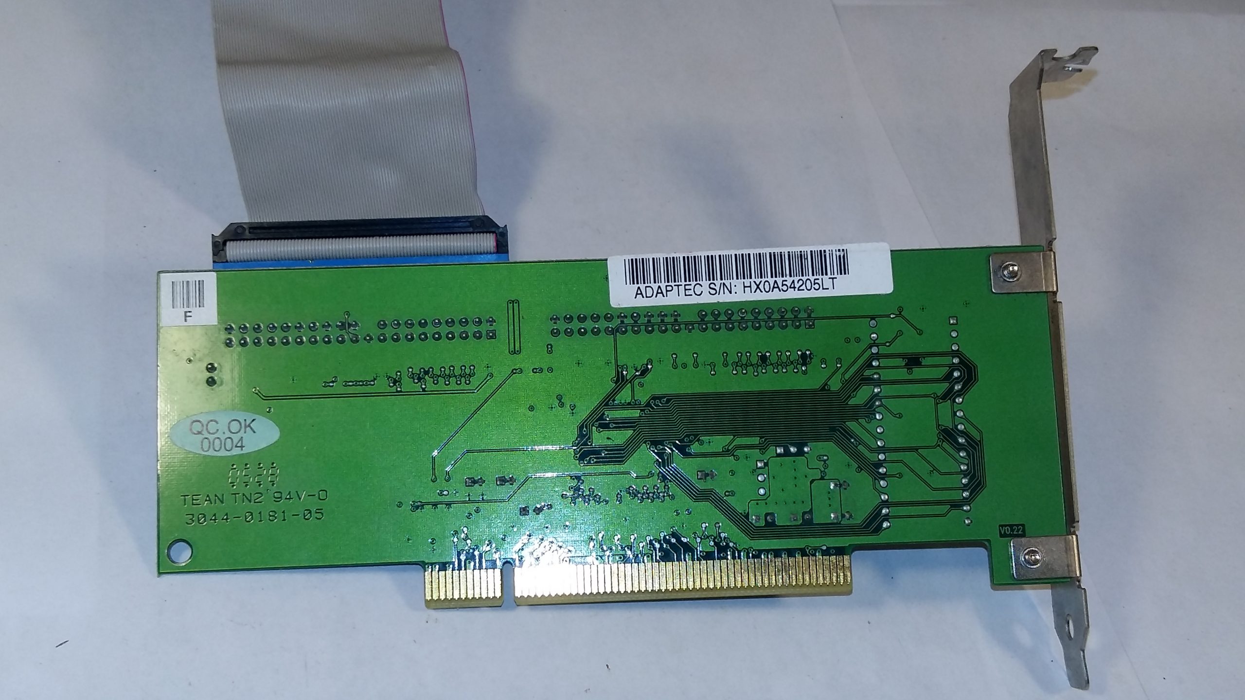 carte contrôleur RAID PCI Adaptec 1200A.