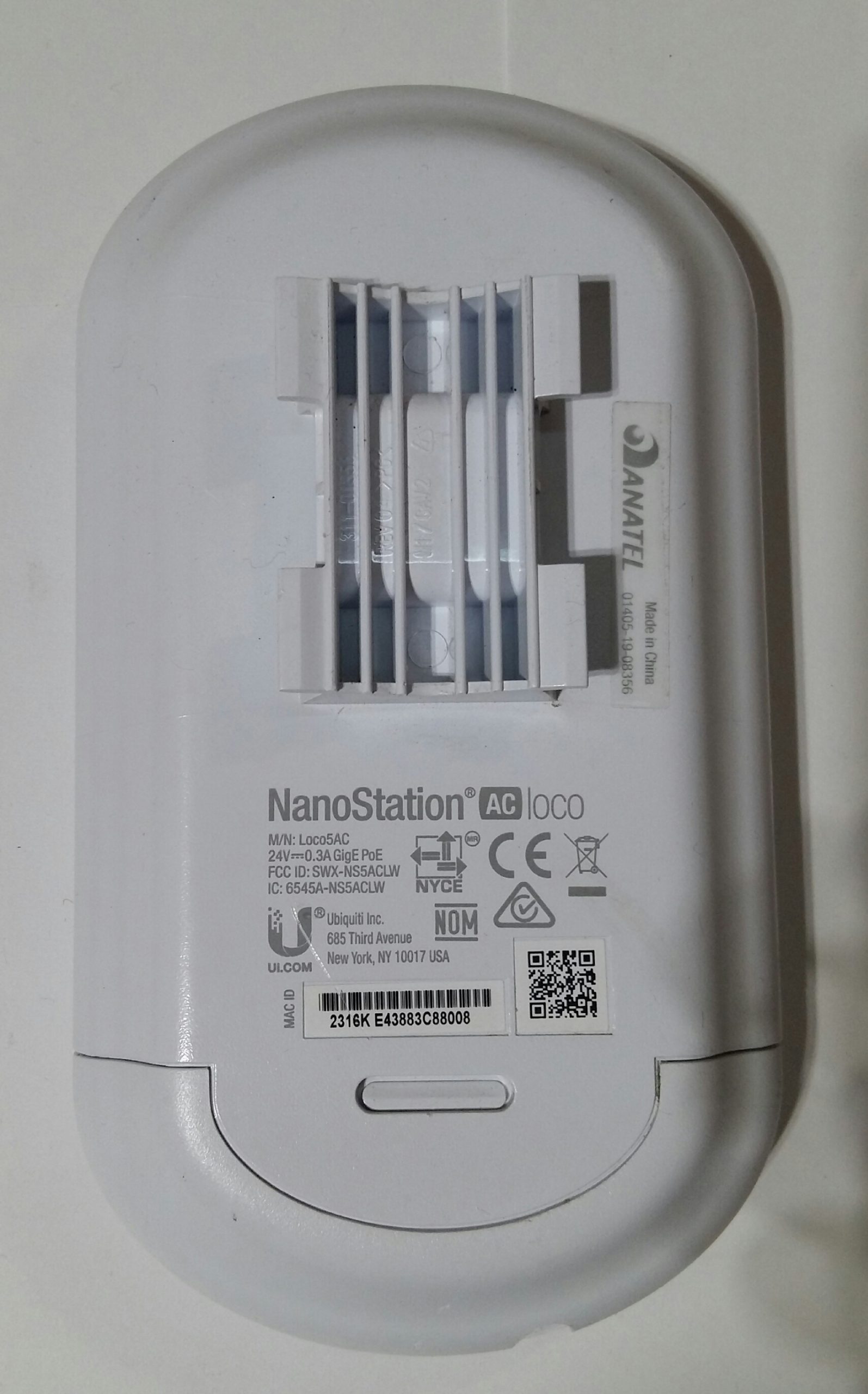 NanoStation Loco 5AC d’Ubiquiti Networks (LOCO5AC-US) Neuve – Sans boîte, sans PoE