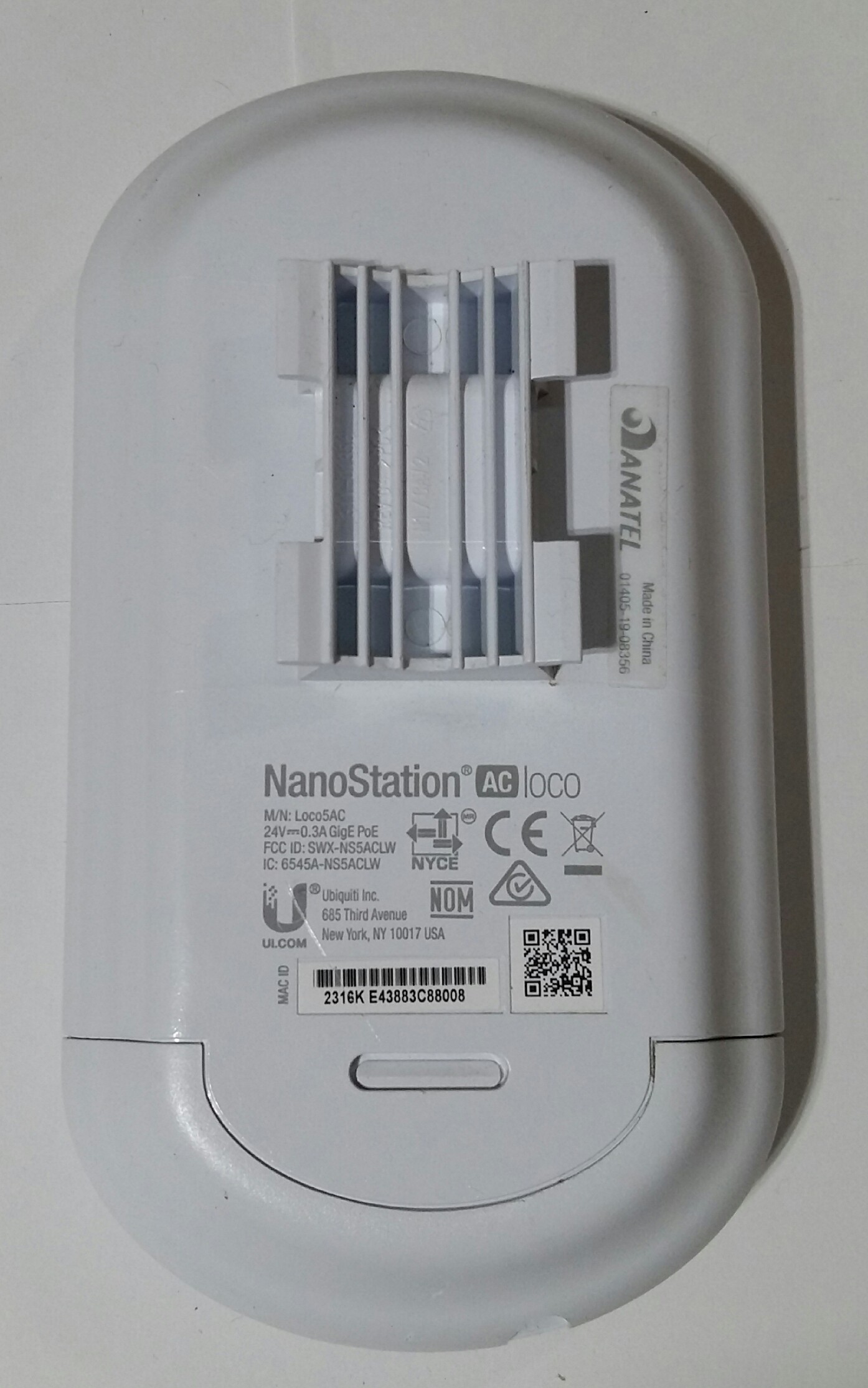 NanoStation Loco 5AC d’Ubiquiti Networks (LOCO5AC-US) Neuve – Sans boîte, sans PoE