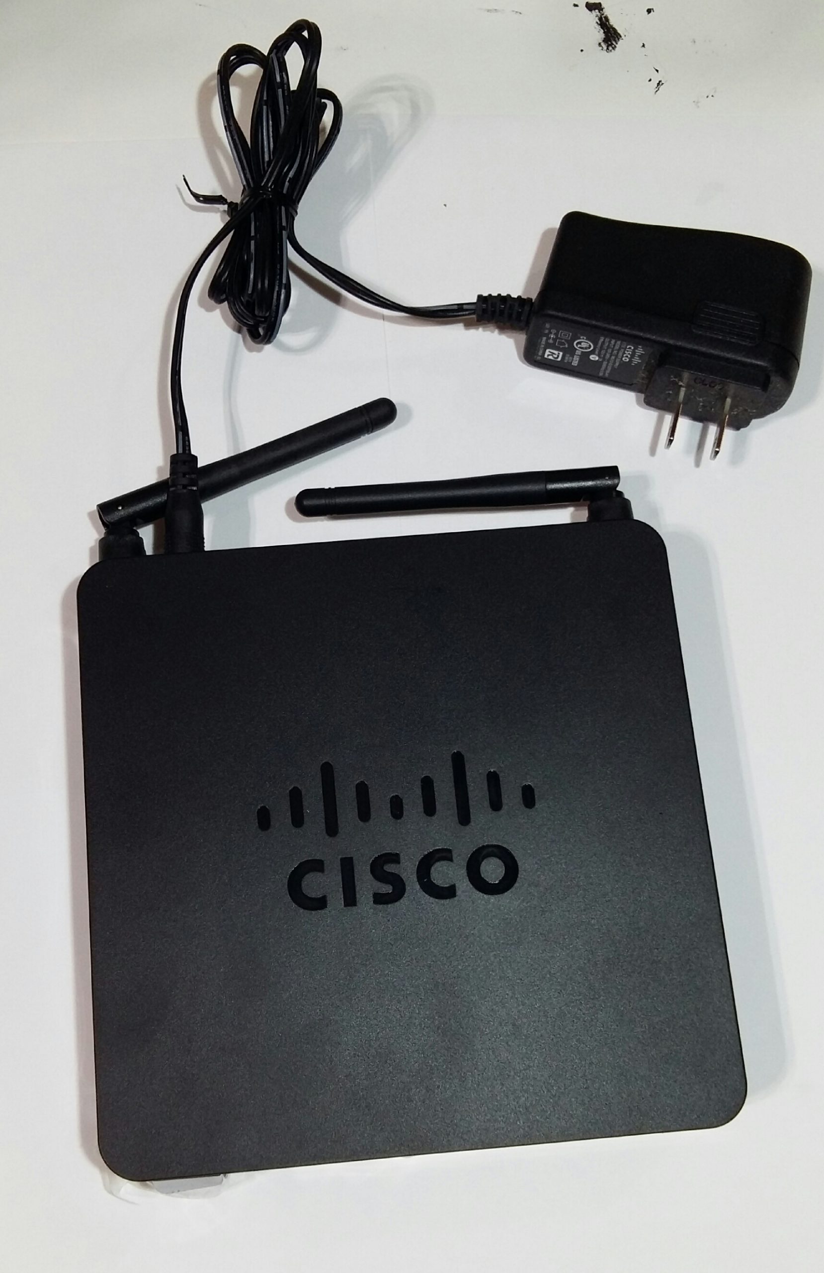 Routeur pare-feu VPN sans fil N Cisco RV110W pour petites entreprises