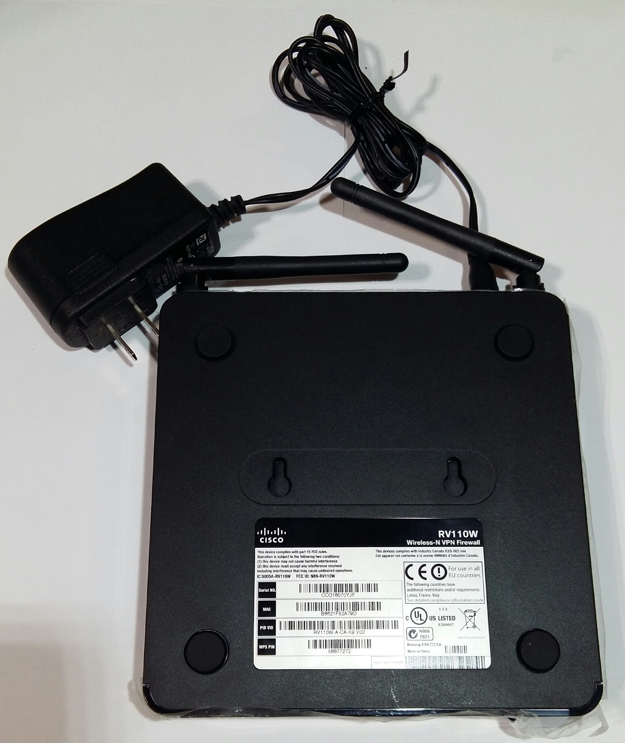 Routeur pare-feu VPN sans fil N Cisco RV110W pour petites entreprises