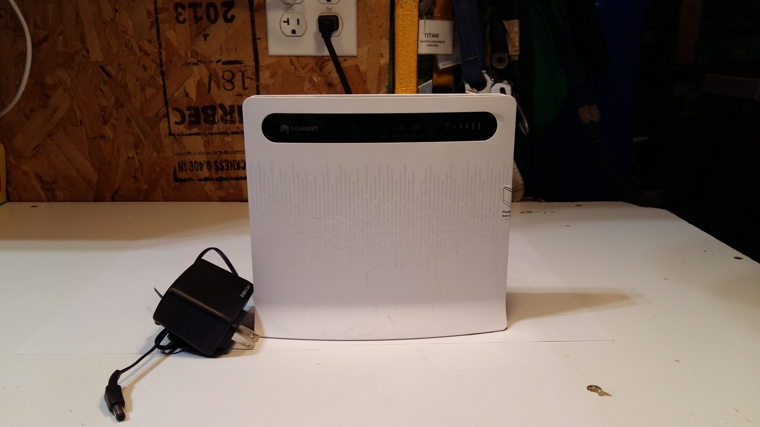 Routeur Wi-Fi industriel Huawei B593 4G LTE CPE