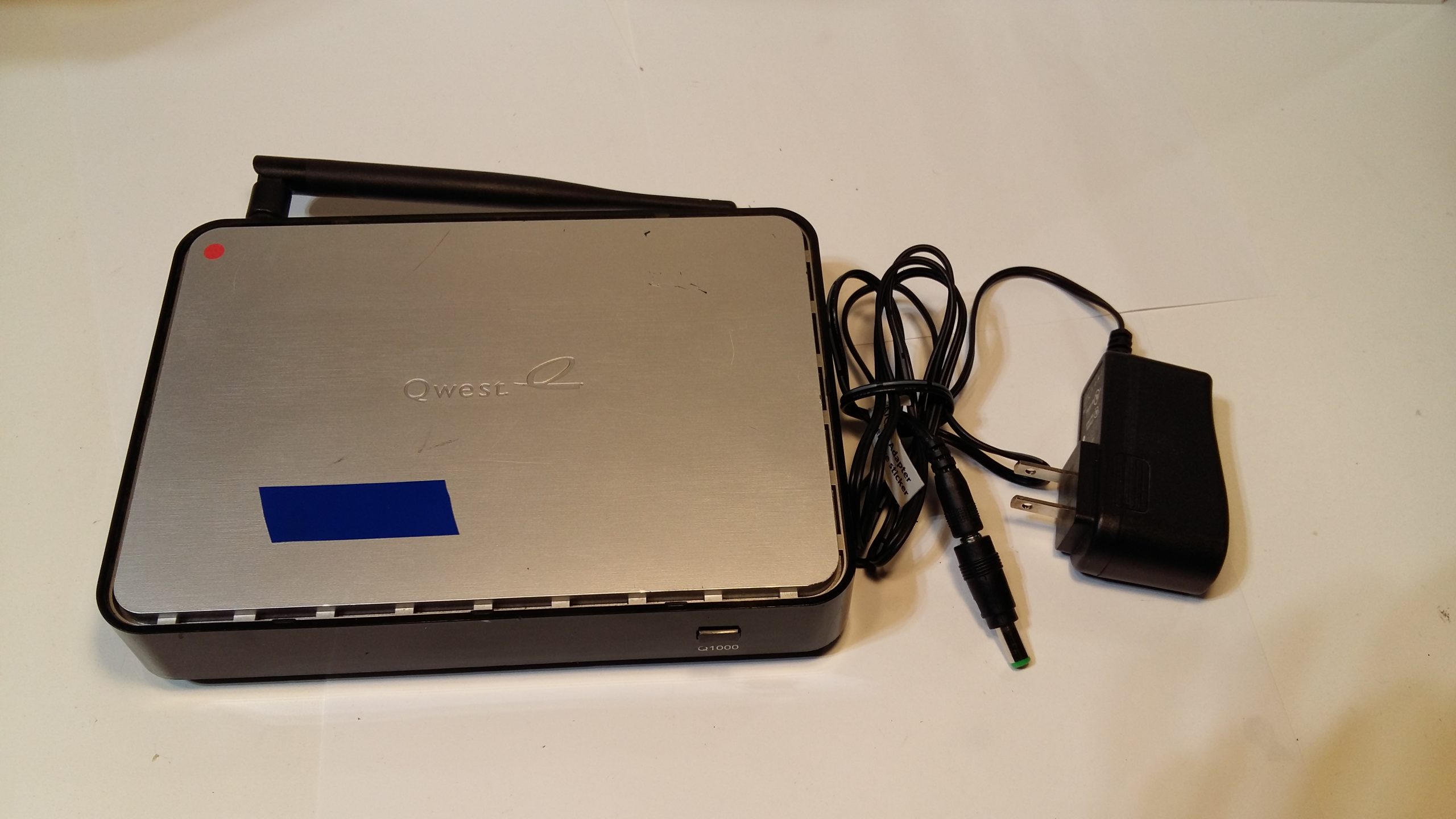 Routeur modem DSL Qwest Actiontec Q1000 avec routeur sans fil 4 ports