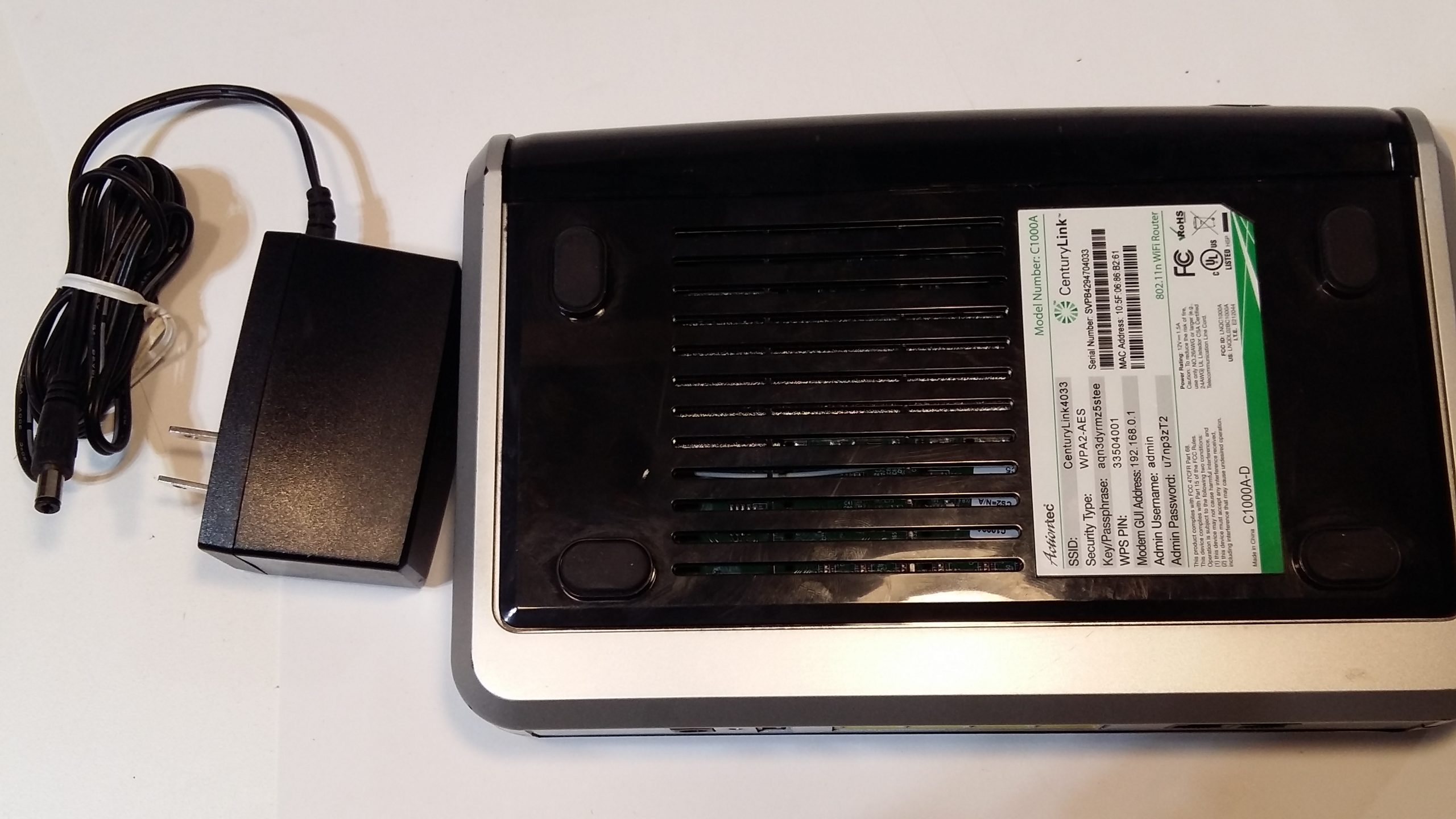 Routeur modem Wi-Fi Century Link Actiontek, modèle C1000A