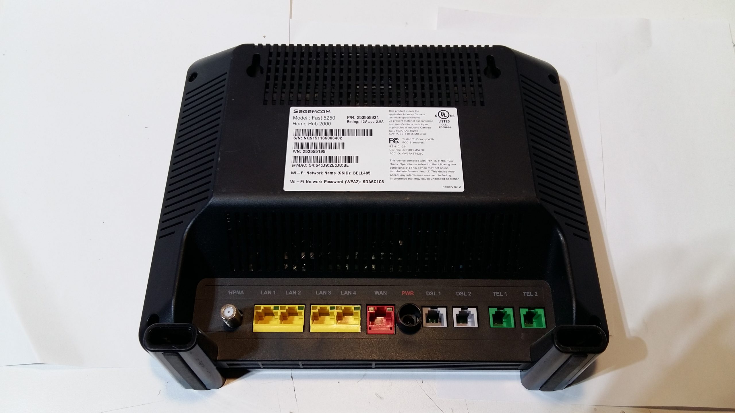 Bell Sagemcom Fast 5250 Home Hub 2000 AVEC Alimentation Électrique TESTÉ Spécificités de l’article