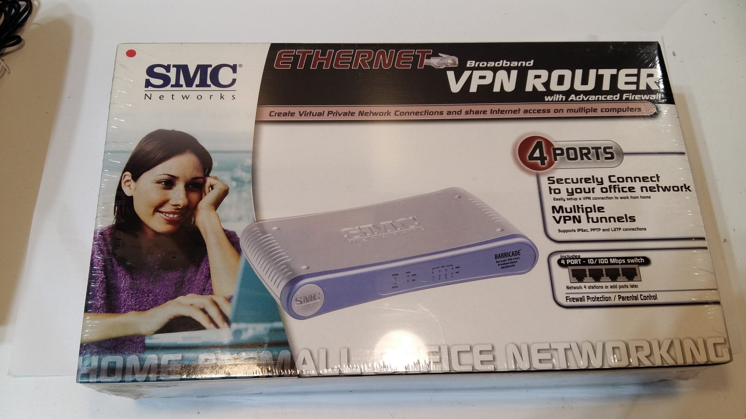 SMC Networks Barricade Routeur haut débit sans fil 4 ports SMCWBR14-G 802.11g