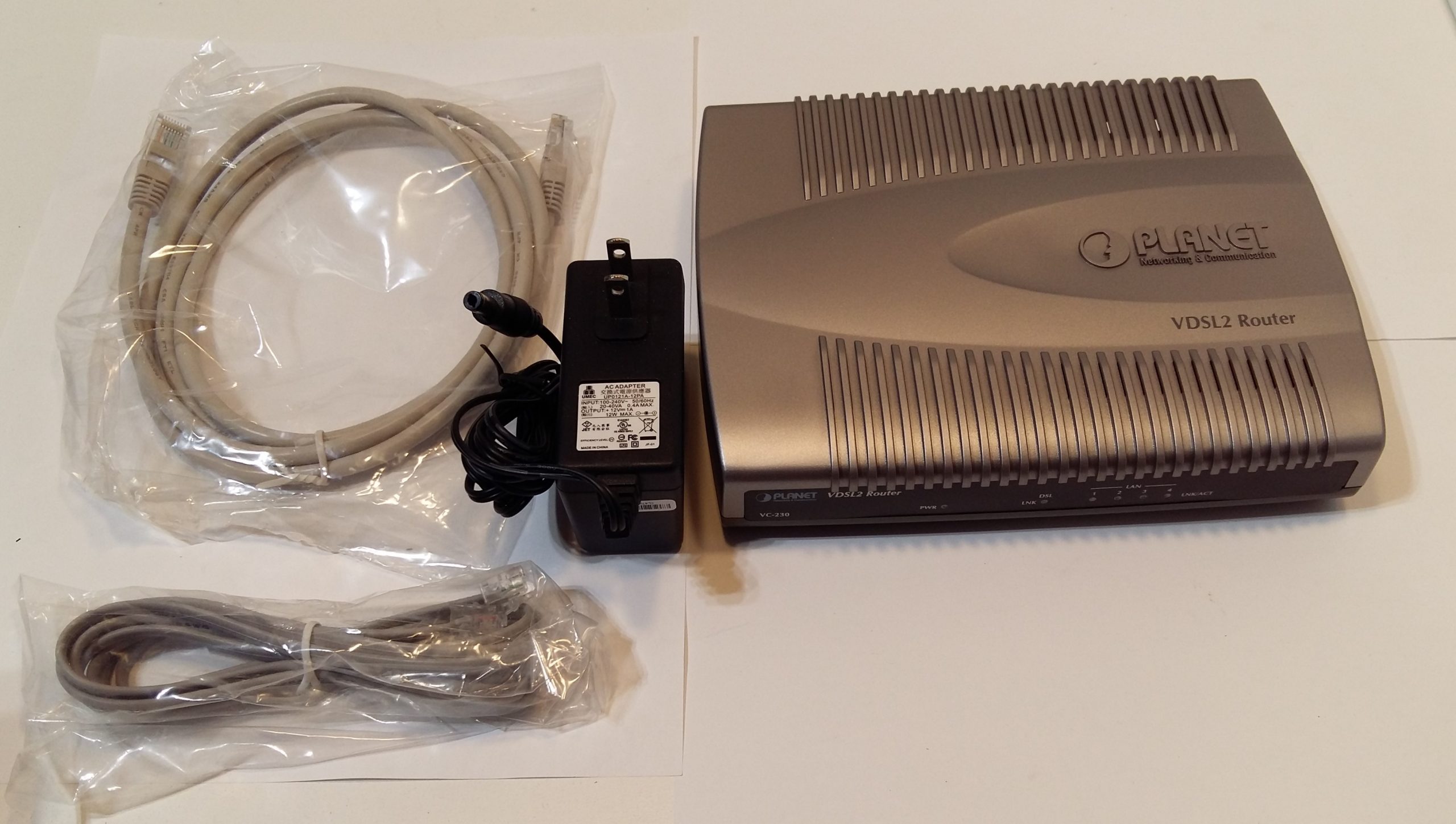 Routeur Planet VC-230 Routeur VDSL2 12 VCC – Nouveau !