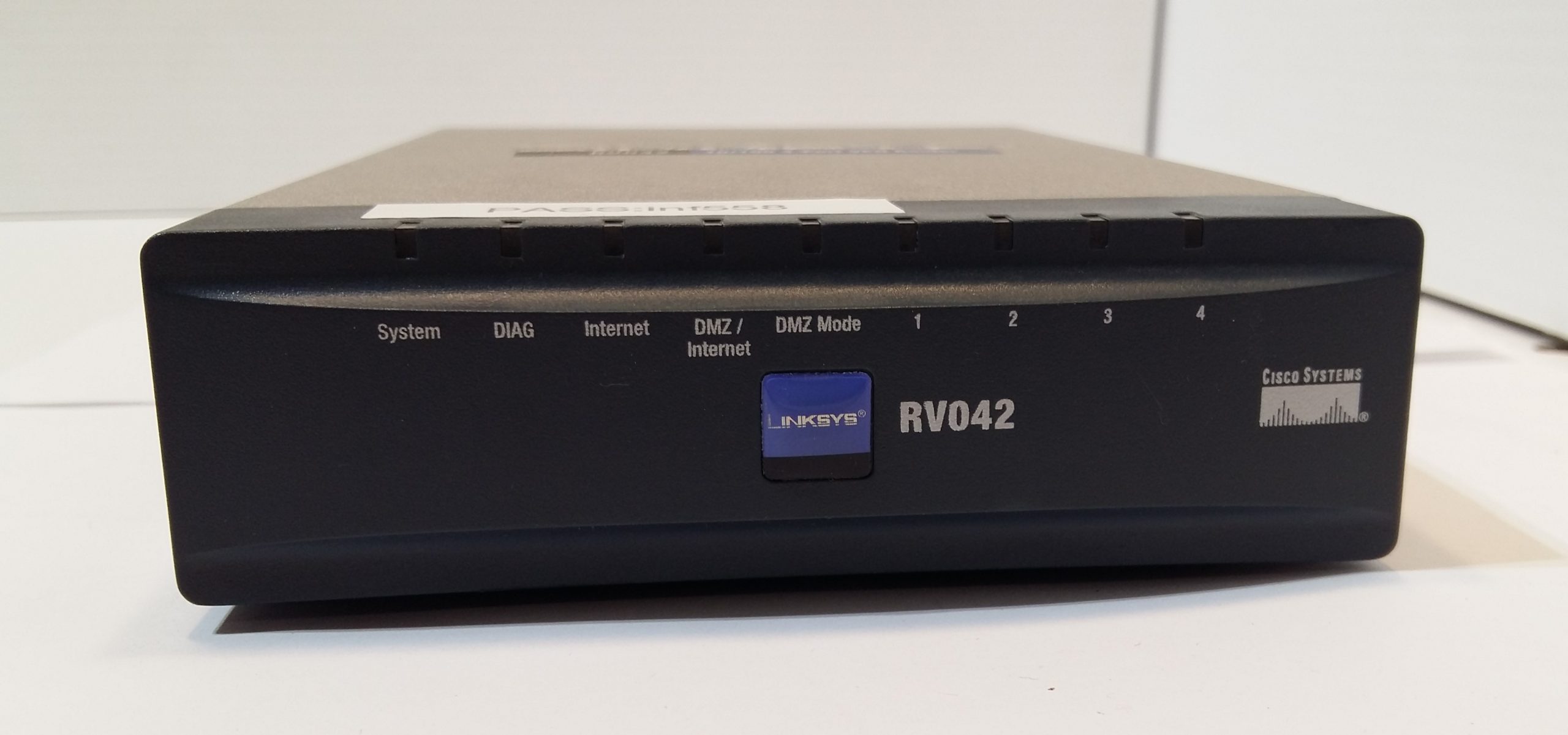 Routeur VPN Cisco Linksys RV042 10/100 à 4 ports double WAN avec alimentation