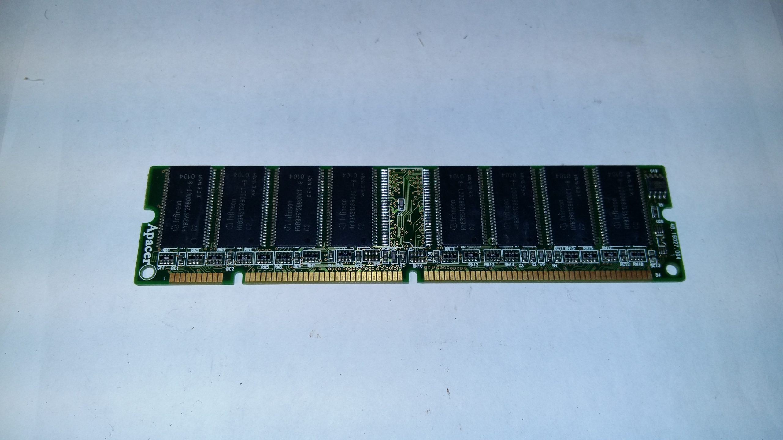 Lot de barrettes de mémoire pour ordinateur ancien, non testées / Ordinateur