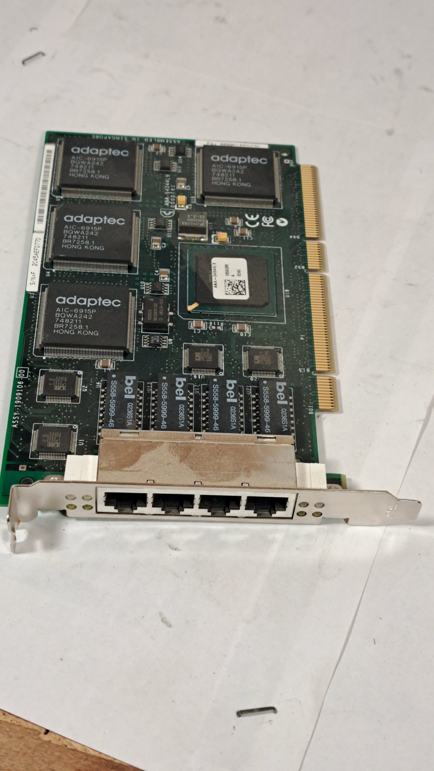 CARTE D’INTERFACE RÉSEAU (NIC) MULTI-PORTS ADAPTEC ANA-64044LV