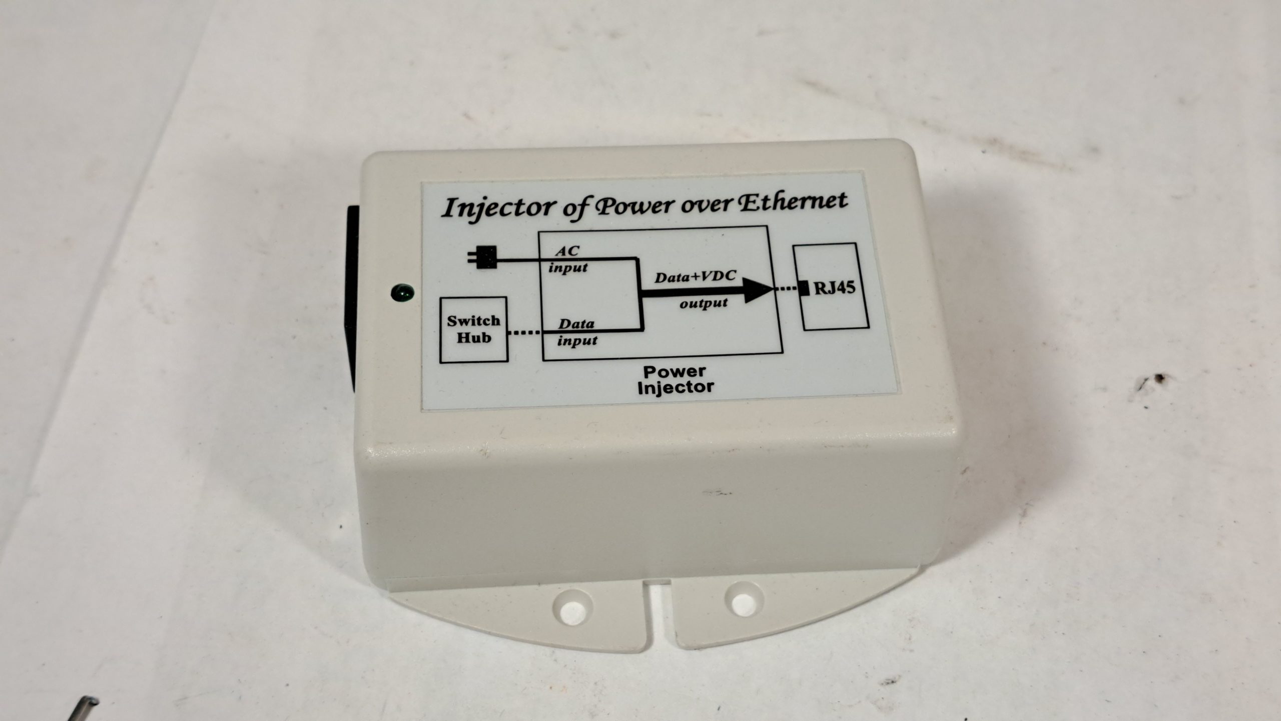 Injecteur d’alimentation Power over Ethernet (PoE) Laird Technologies POE-18i – 18VDC 0.9A