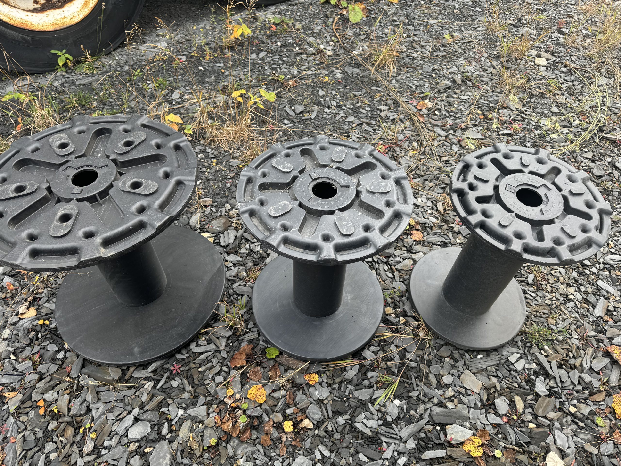 Bobine en plastique vide pour emballage et livraison 3 grandeur differentes