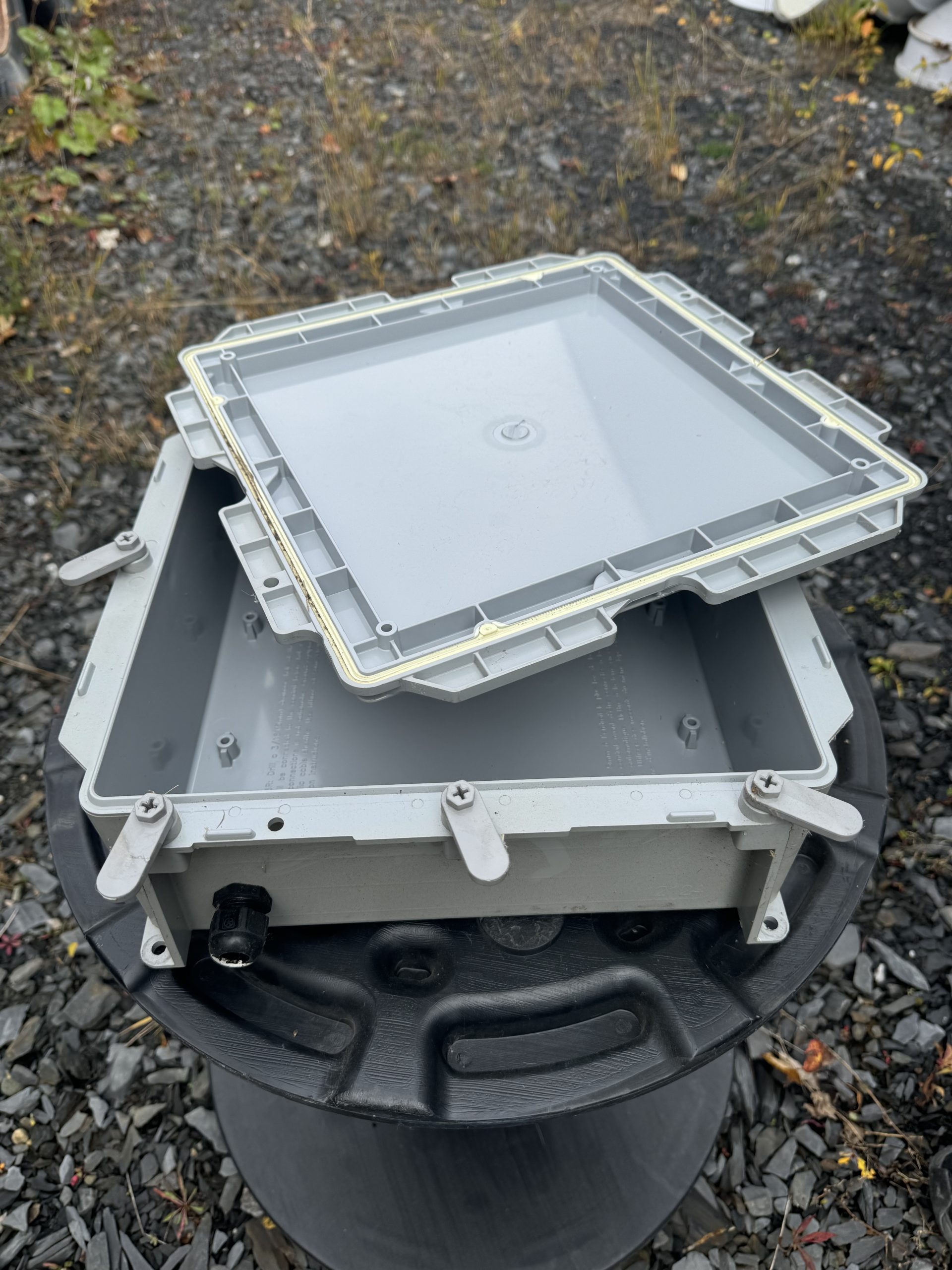 Boîte de jonction JBX664 6″x6″x4″ 5 de disponible