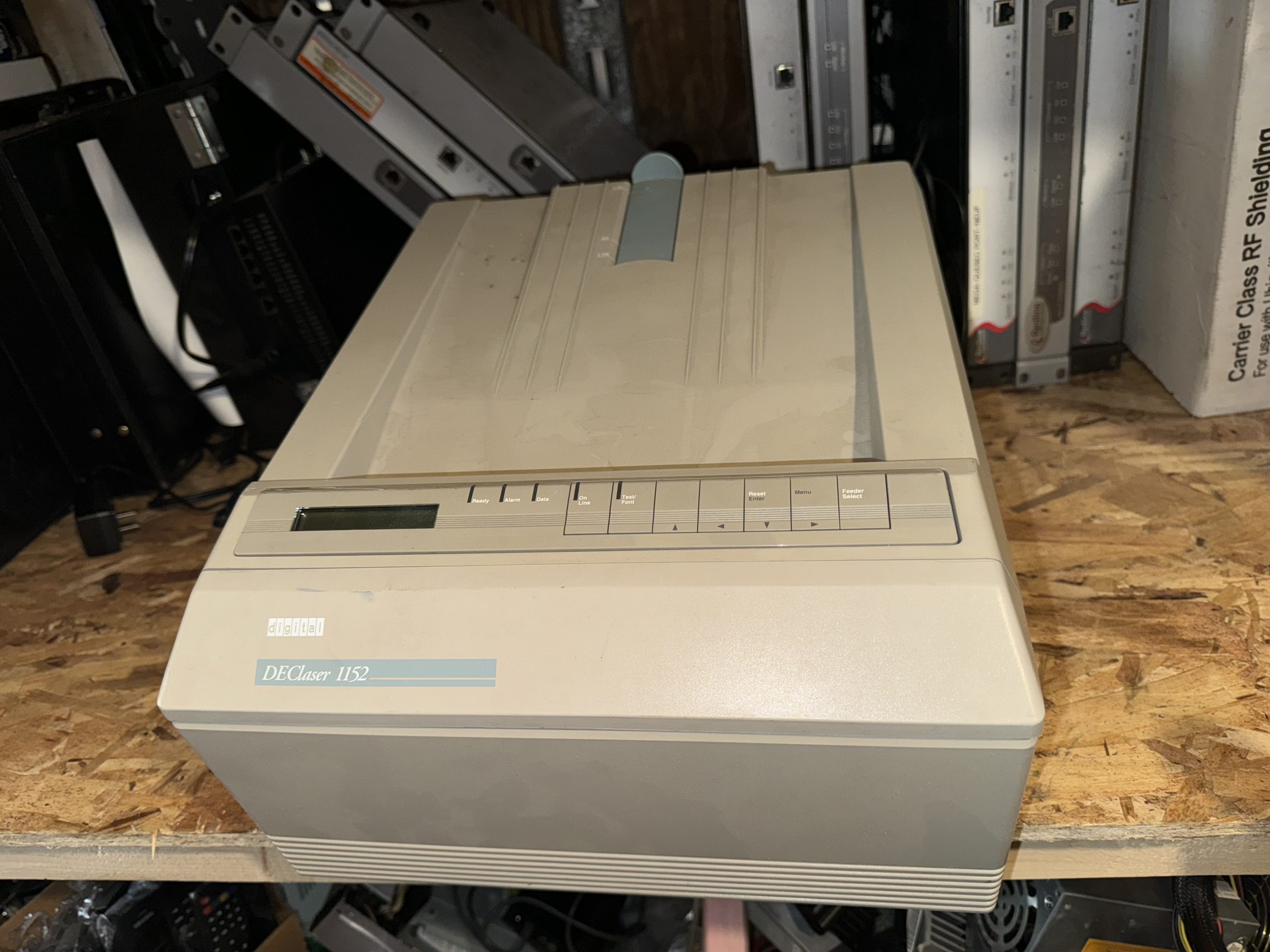 Imprimante Laser Rétro DEC DEClaser 1152 – PostScript & Blindage RF !