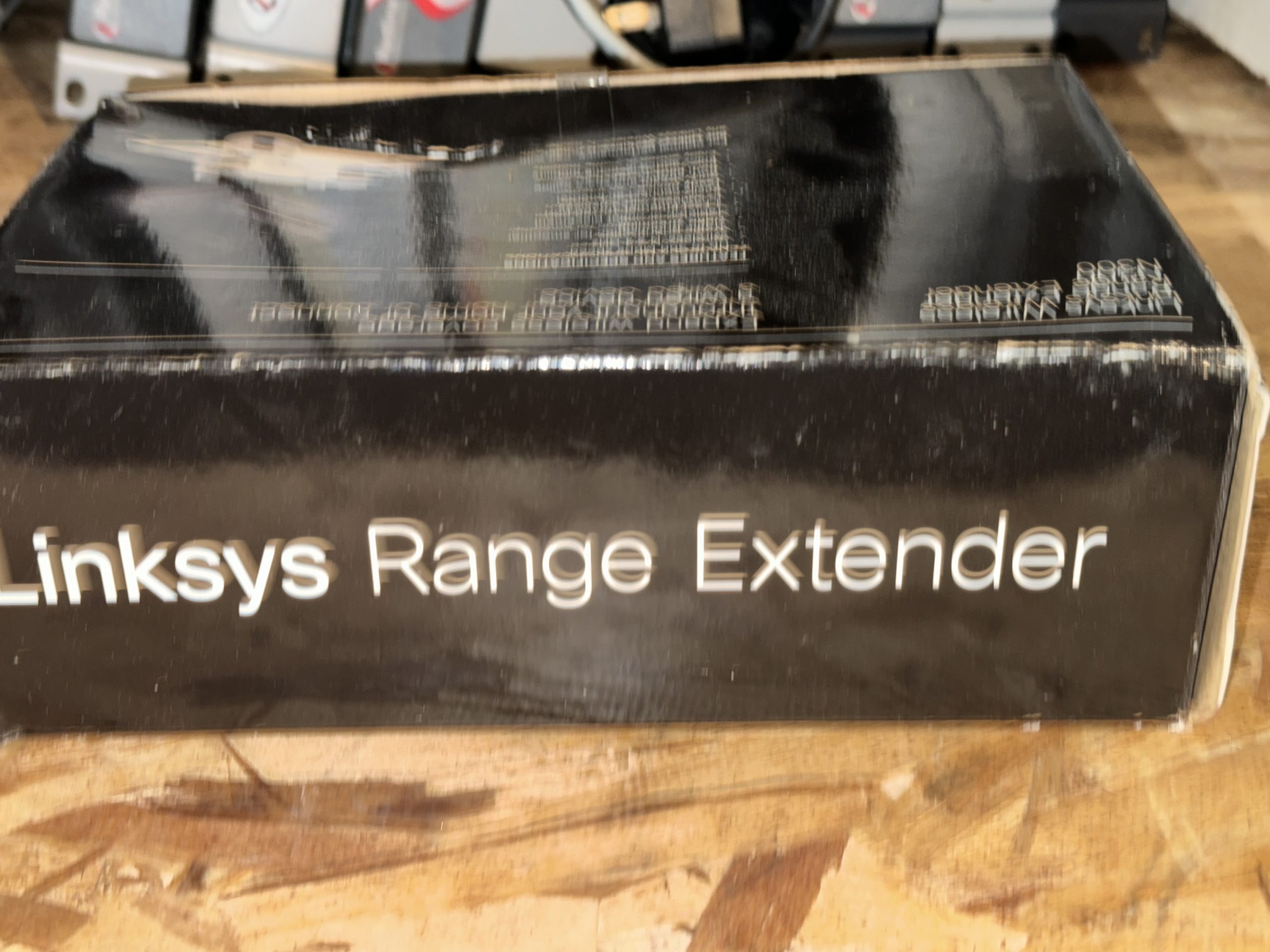 Répéteur Wi-Fi double bande Cisco Linksys N300 RE2000