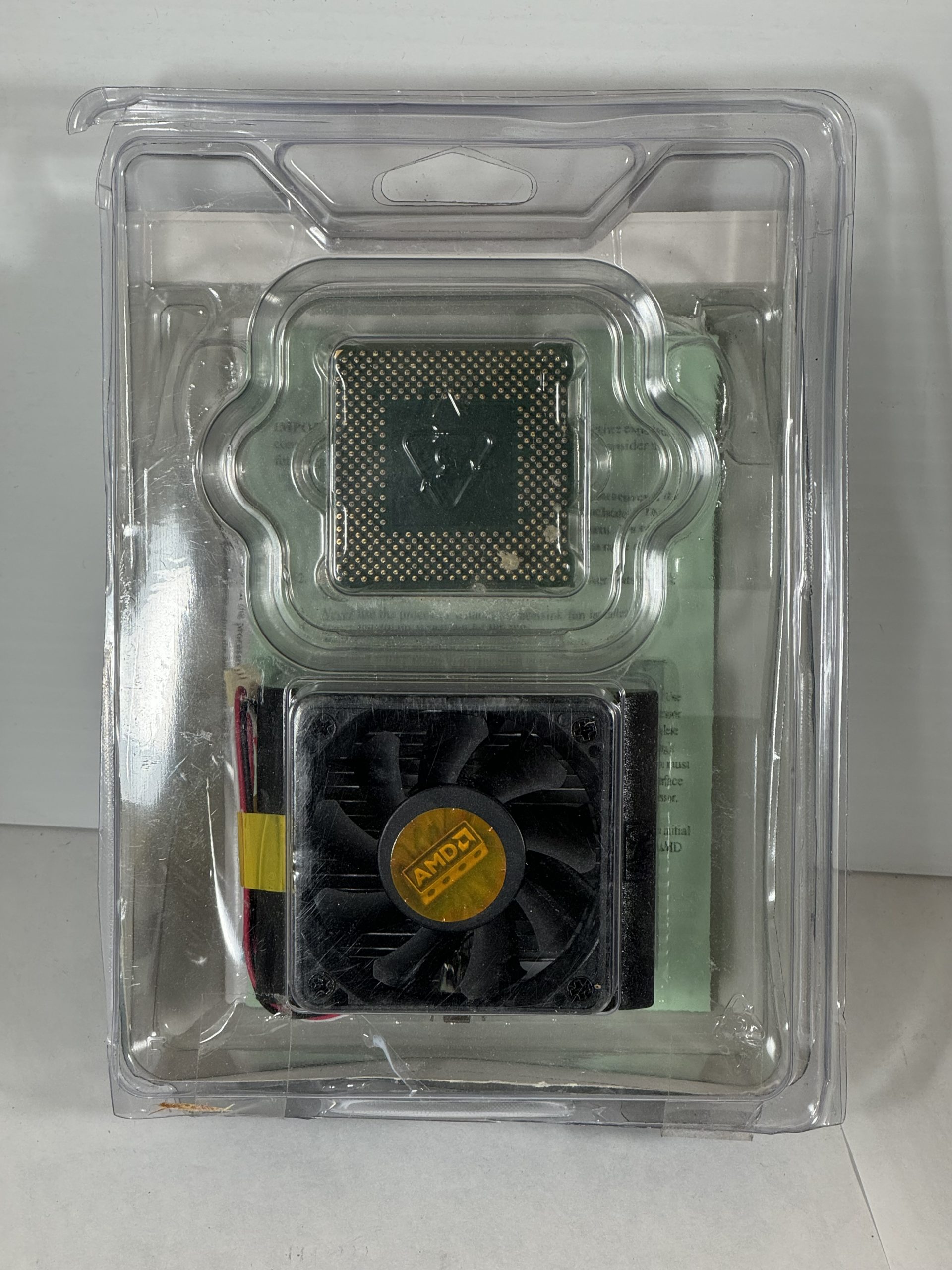 Processeur AMD Athlon XP 2600+ 1,92 GHz (AXDA2600BBOX)