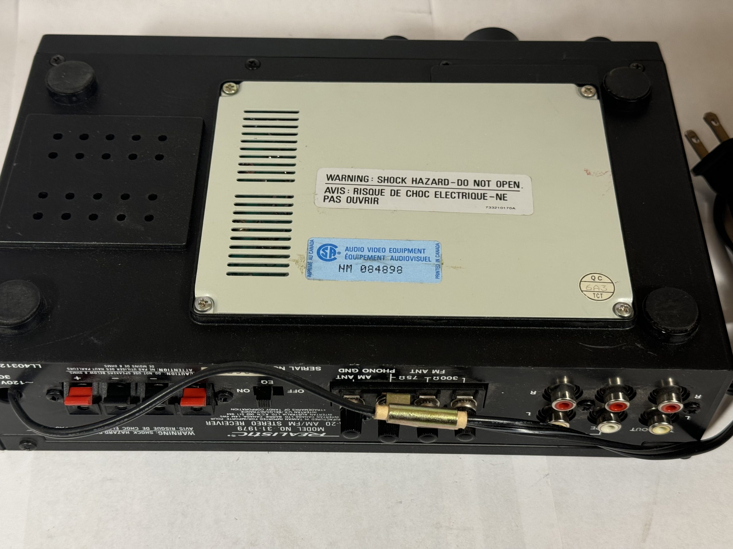 RÉCEPTEUR AMPLIFICATEUR STÉRÉO AM/FM REALISTIC TANDY STA-20 MODÈLE NO. 31-1979 NOIR