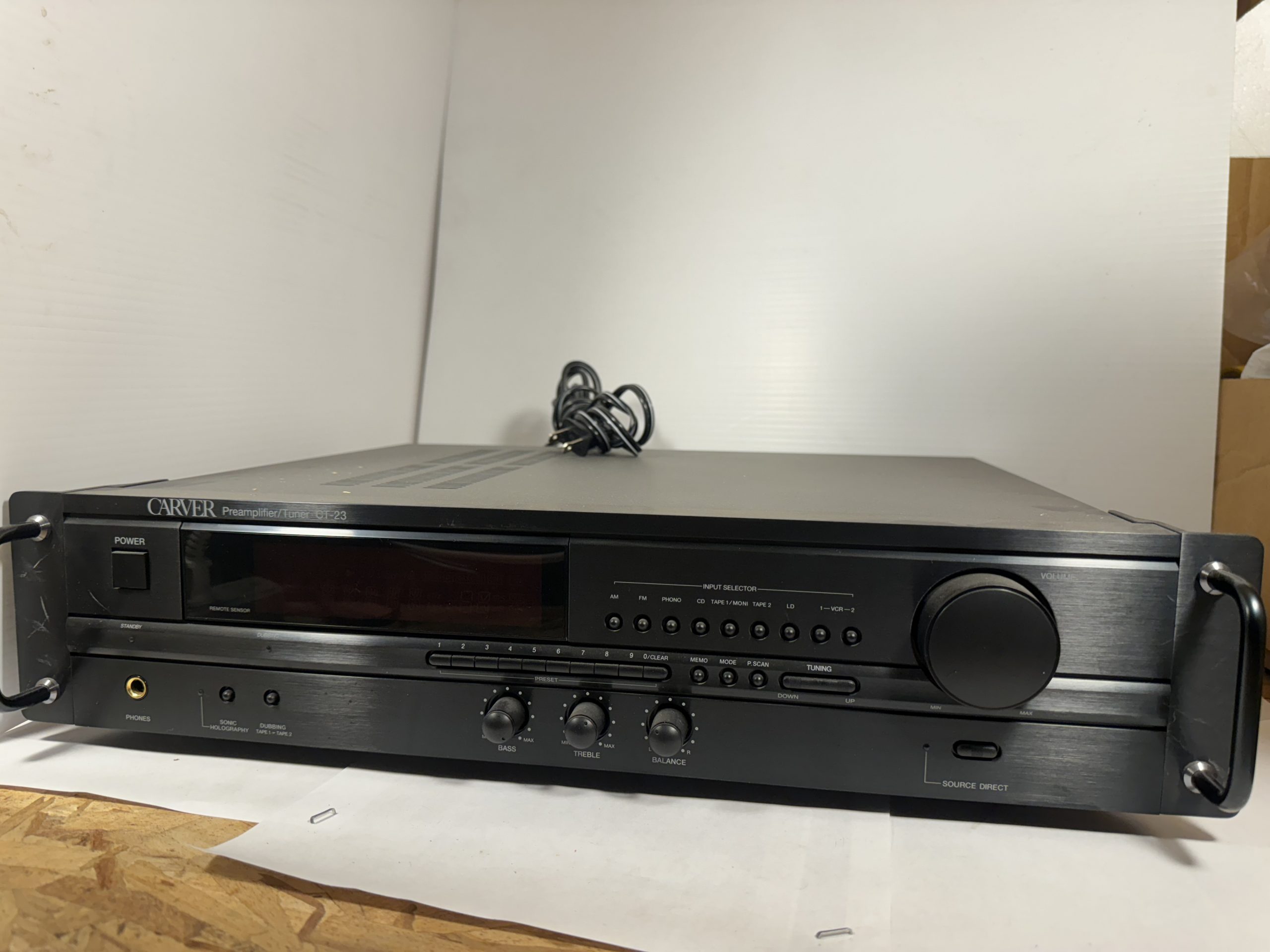 Préamplificateur/tuner audio/vidéo Carver CT-23 Noir