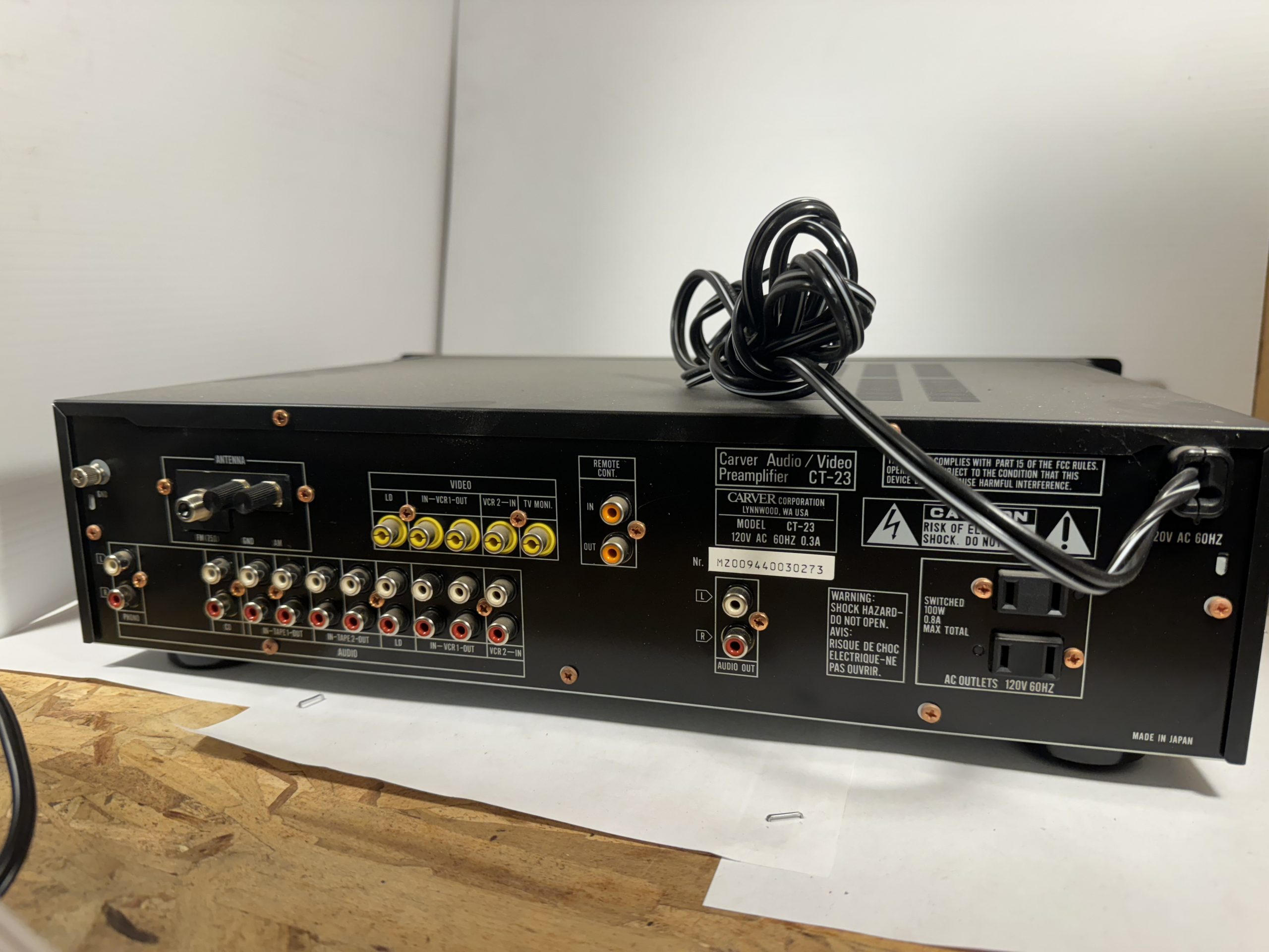 Préamplificateur/tuner audio/vidéo Carver CT-23 Noir