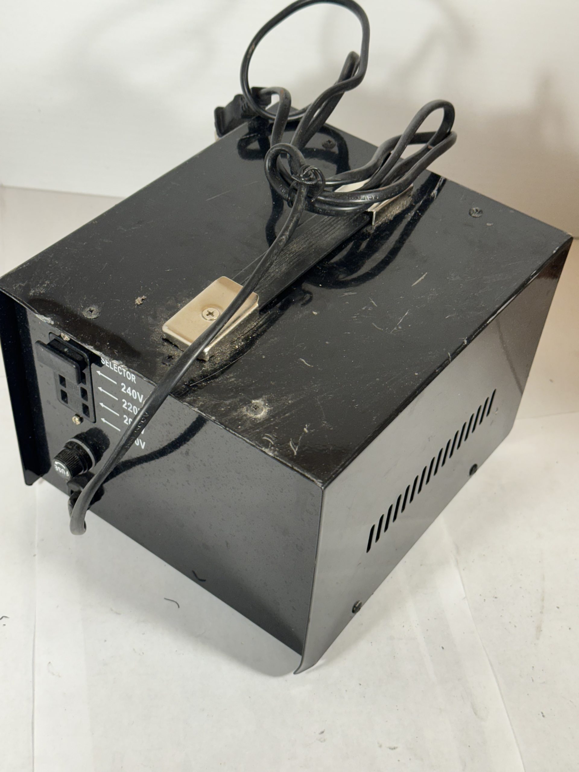 Transformateur, Convertisseur de Puissance, 110V à 220V pour Équipement Électrique Industrie et Maison