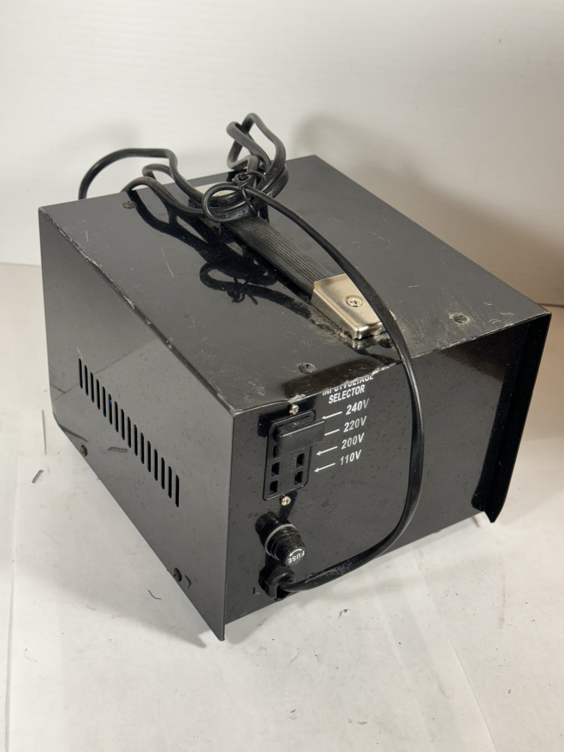 Transformateur, Convertisseur de Puissance, 110V à 220V pour Équipement Électrique Industrie et Maison