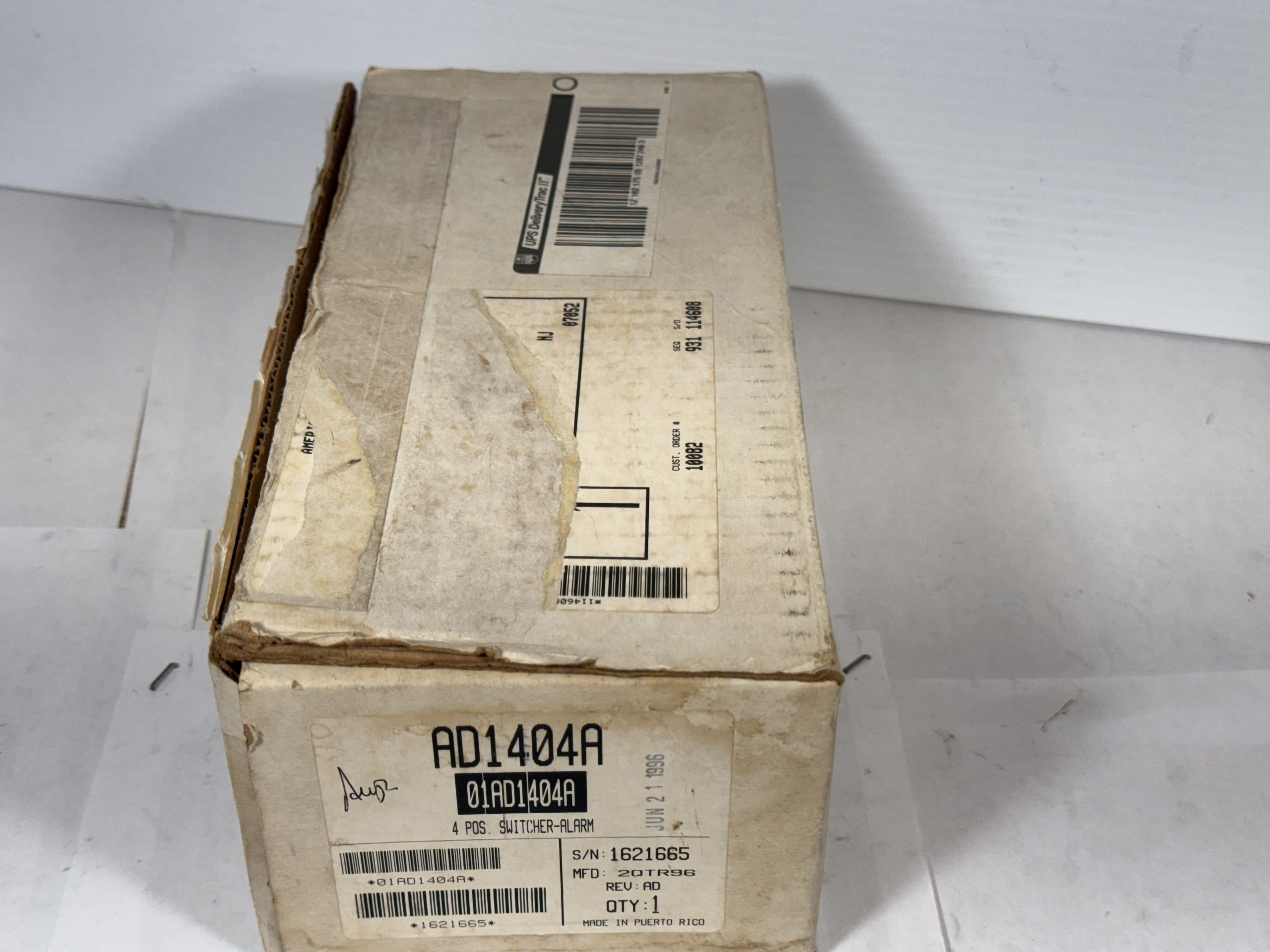 Commutateur vidéo d’entrée caméra American Dynamics AD1404A avec alarme