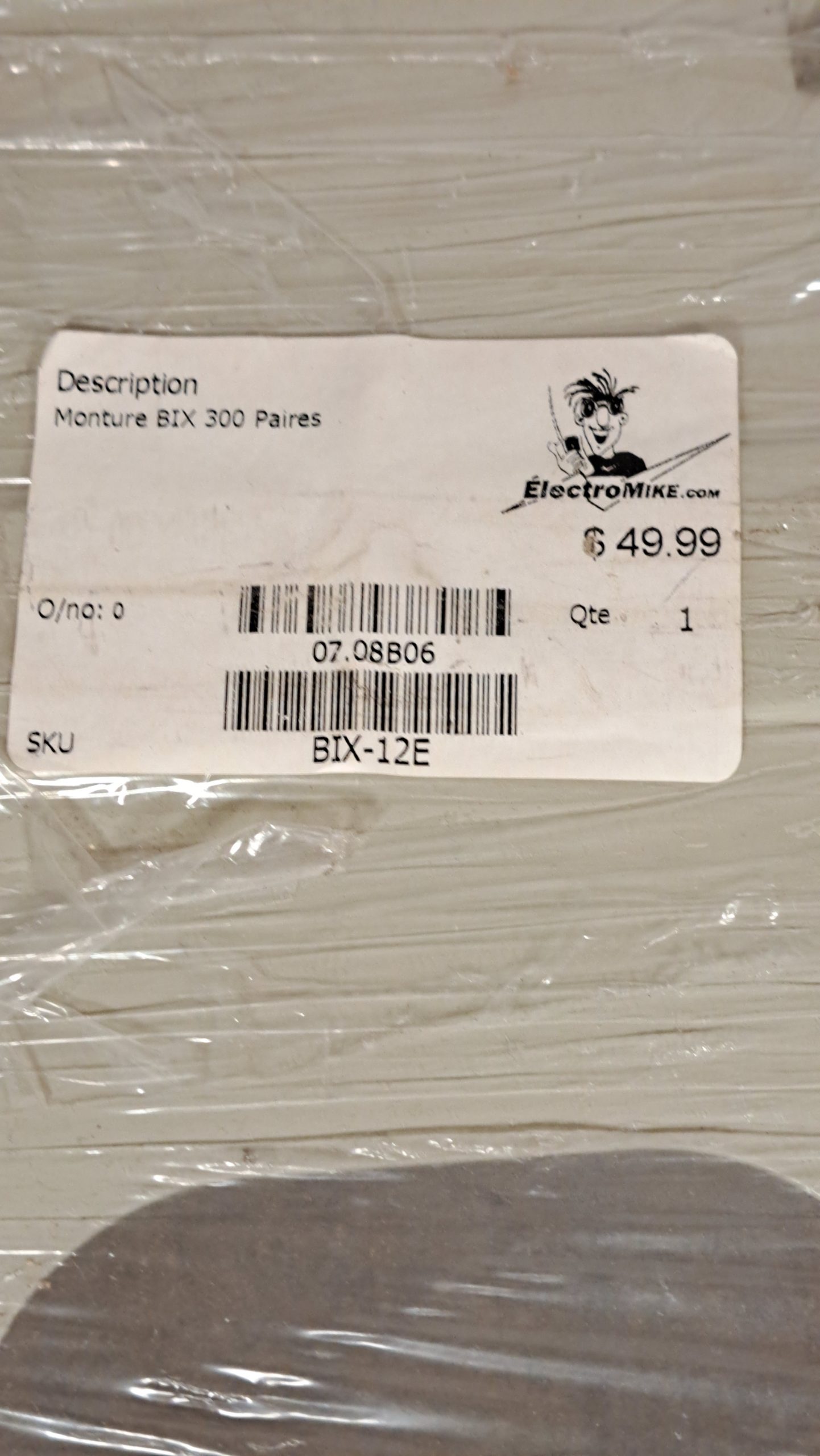 Hammond PJ16148L : Boîtier de Jonction Non Métallique NEMA 4X Robuste (16x14x8 po)