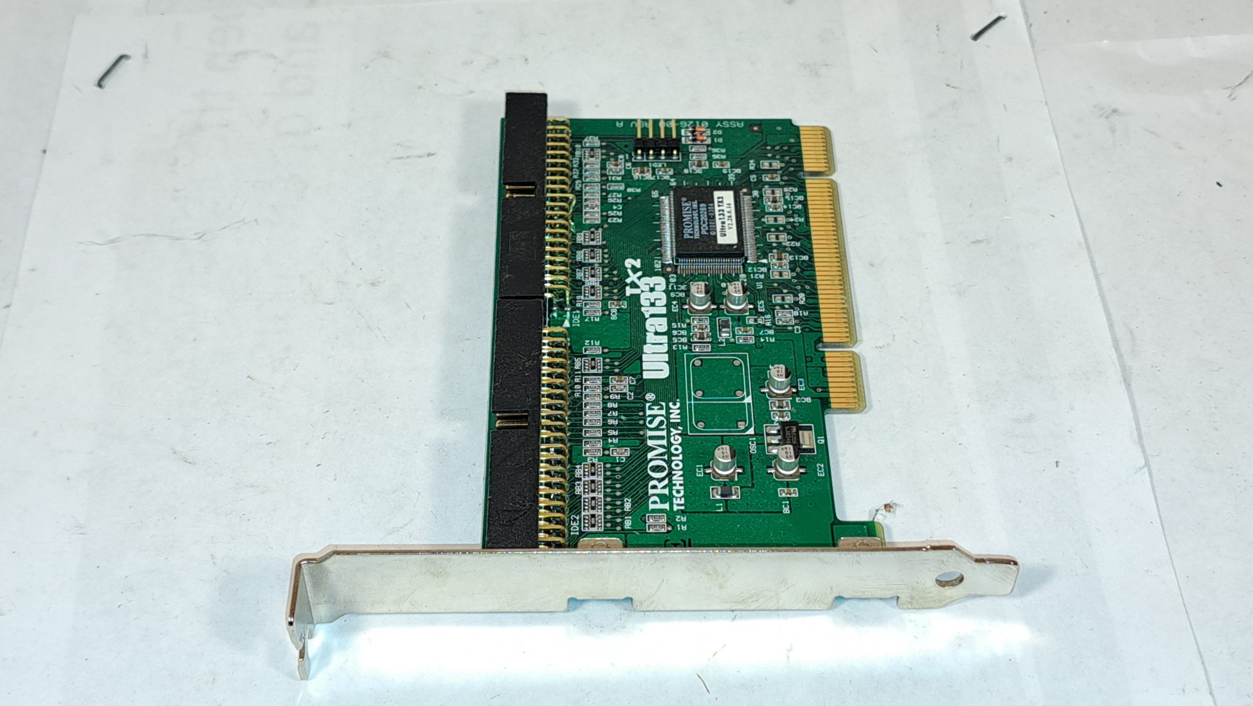 Contrôleur Ultra133 TX2 Promise Technology Ultra ATA/133