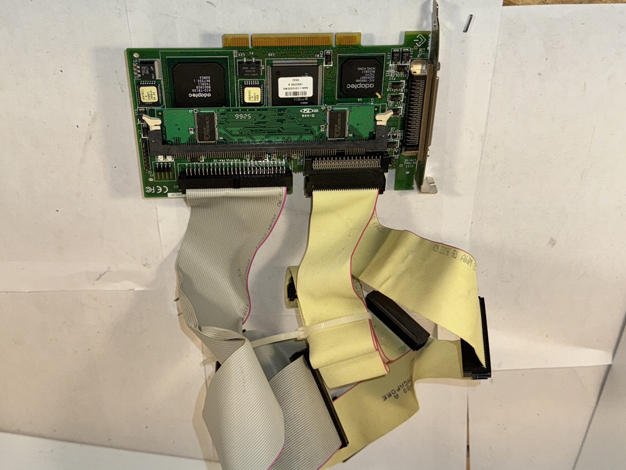 Contrôleur RAID SCSI Ultra2 Adaptec AAA-131U2