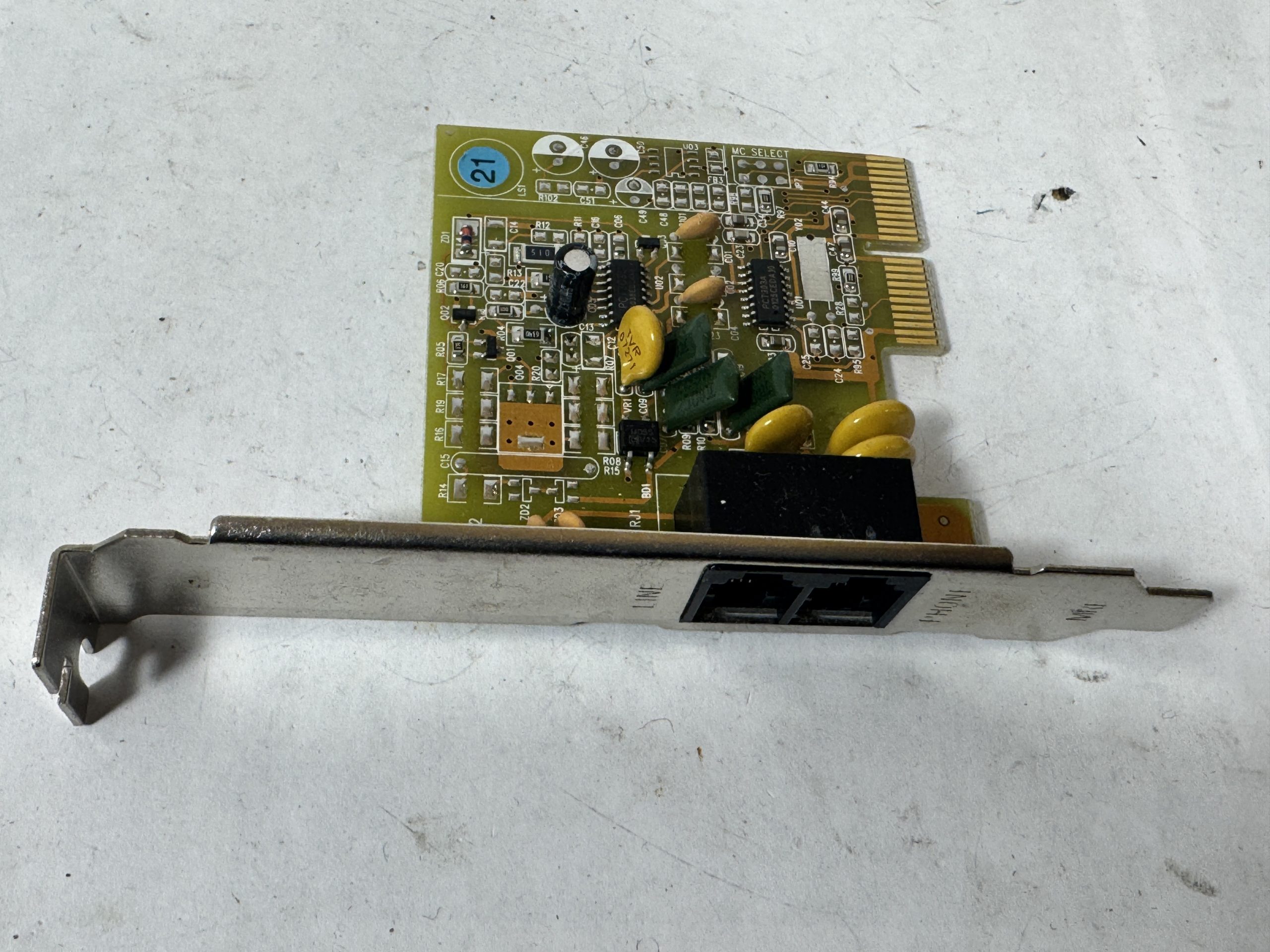 Cyber solutions Carte modem PCI ISA 56K FB PCTEL AMR/ 6WICHN-35714-M5-E