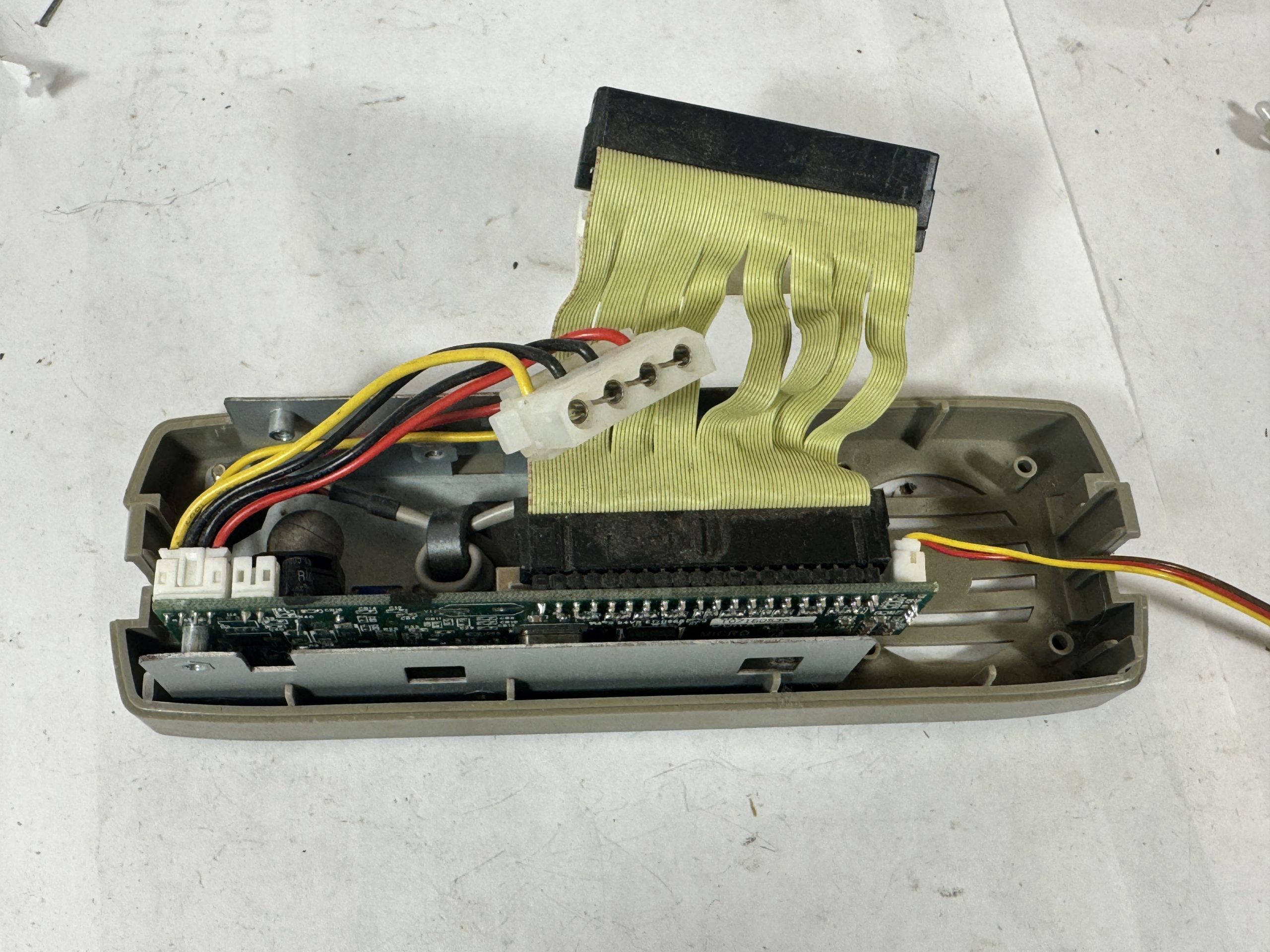 Panneau arrière USB 2.0 avec connectique audio et alimentation – module interne pour PC