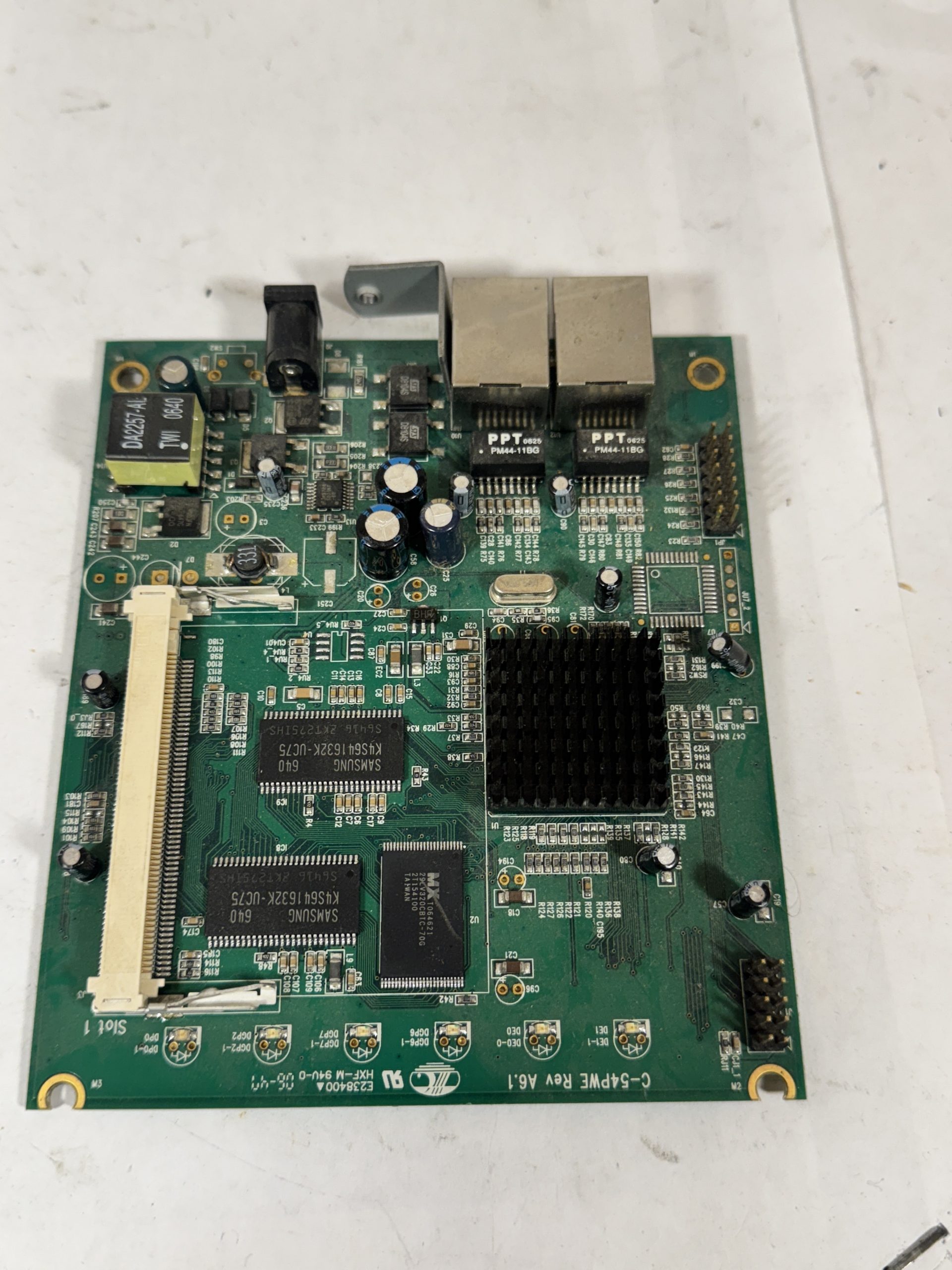 Carte mère/PCB de Point d’Accès EZ4 (Réf. C-54PWE Rev A6.1)