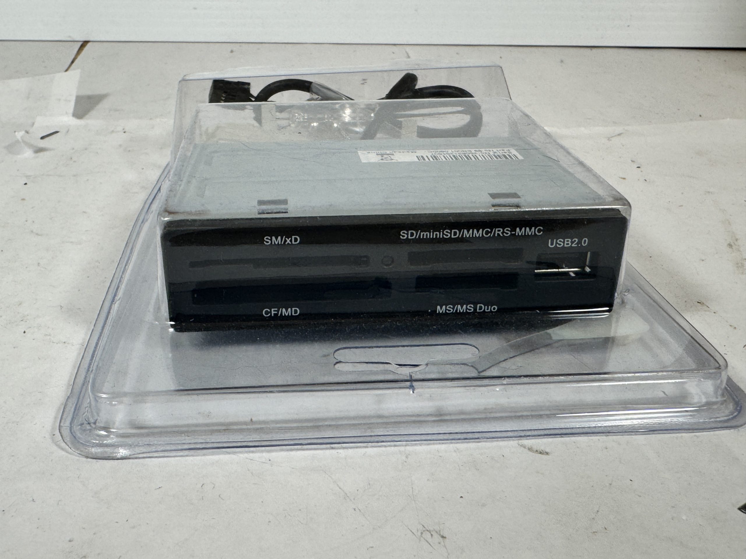 Lecteur de cartes interne pour ordinateur de bureau MS, CF/MD, SD/MMC, SM et port USB